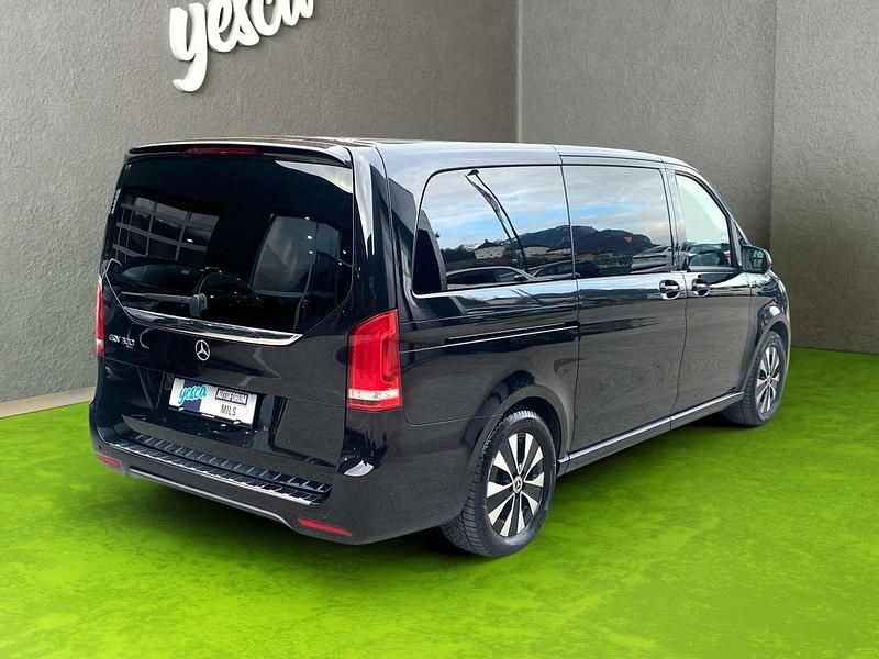 Gebraucht Mercedes EQV300 150 kW (204 PS) 2022 Schwarz Van