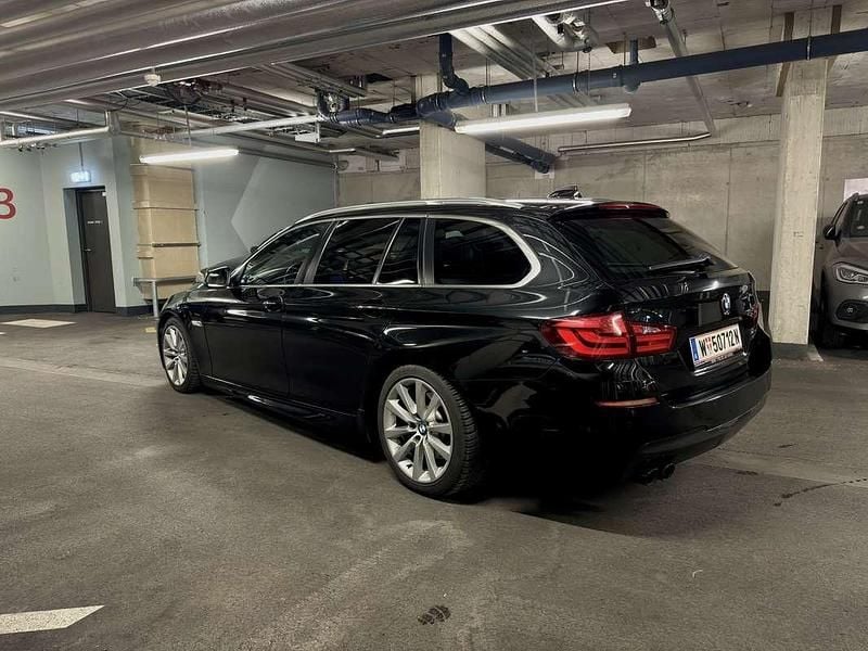 Gebraucht BMW 530 M Sport 245 PS (180 kW) 2010 Schwarz Kombi