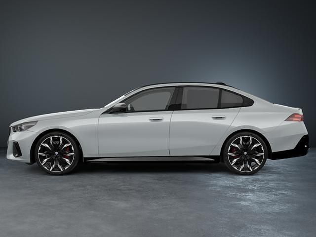 Neu BMW 520 M Sport 197 PS (144 kW) 2025 Grau sonderlackierung Limousine