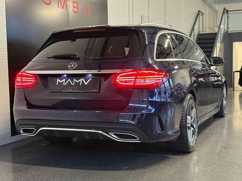 Gebraucht Mercedes C300 Sport 245 PS (180 kW) 2019 Blau Kombi