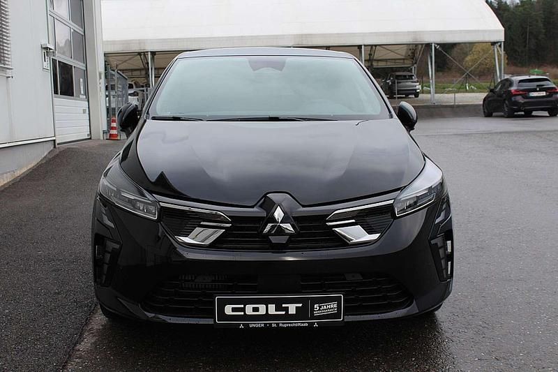 Neu Mitsubishi Colt Intense 91 PS (66 kW) 2025 Schwarz Limousine