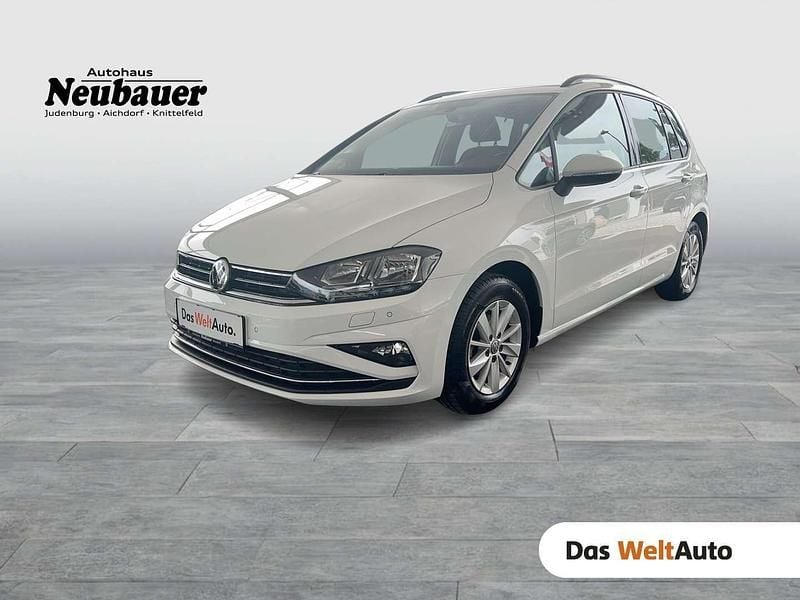 Weiß Gebraucht 2018 VW Golf Comfortline Limousine | € 12.900 (Guter Preis) - Bild 1/4