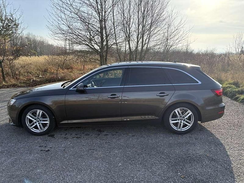 Gebraucht Audi A4 Design 150 PS (110 kW) 2017 Braun Kombi