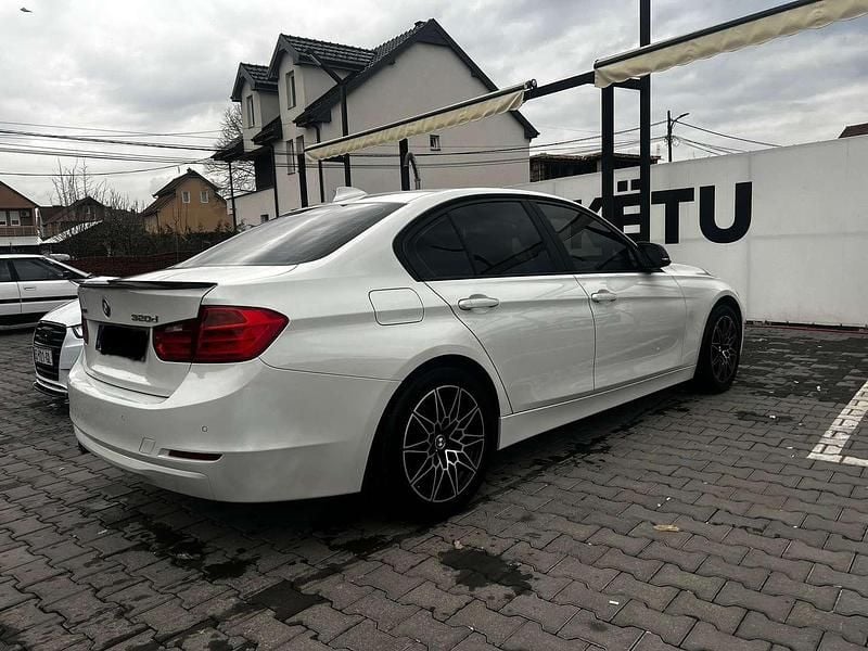Gebraucht BMW 320 Gran Turismo 184 PS (135 kW) 2015 Limousine