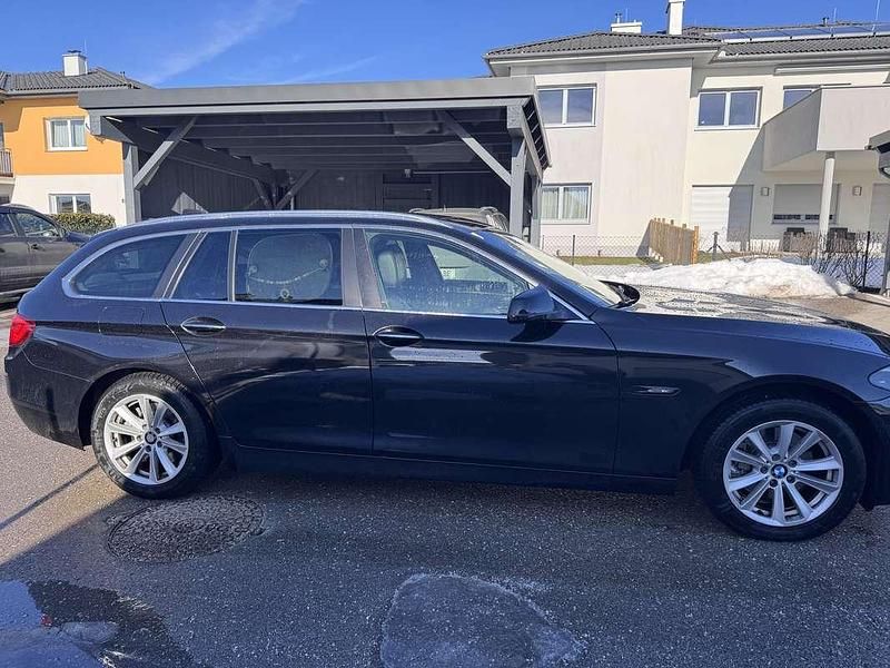 Gebraucht BMW 520 184 PS (135 kW) 2011 Schwarz Kombi