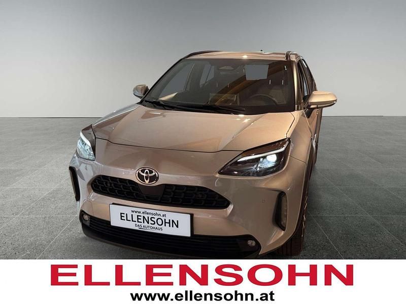 Silber Neu 2025 Toyota Yaris Cross Active SUV | € 28.990 (Fairer Preis) - Bild 1/4