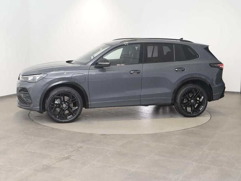 Neu VW Tiguan Sport 204 PS (150 kW) 2026 Mittelgrau  metallic SUV