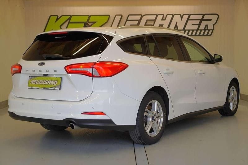 Gebraucht Ford Focus 120 PS (88 kW) 2021 Weiß Kombi