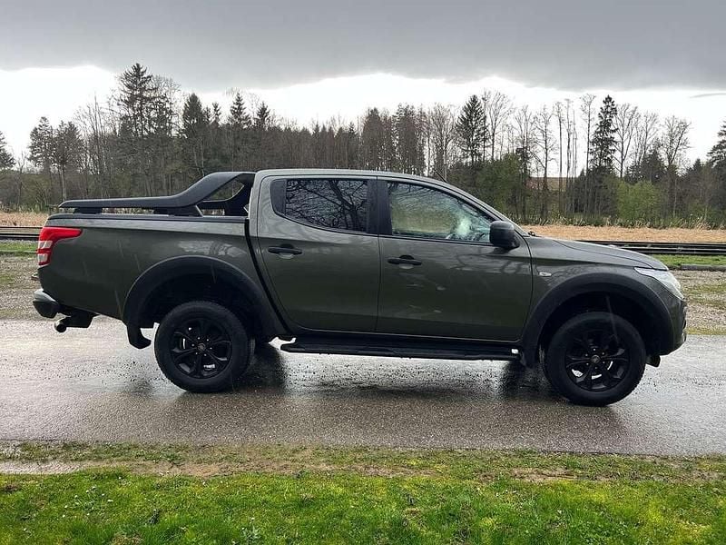 Gebraucht Fiat Fullback Cross 181 PS (133 kW) 2018 Grün Abholung