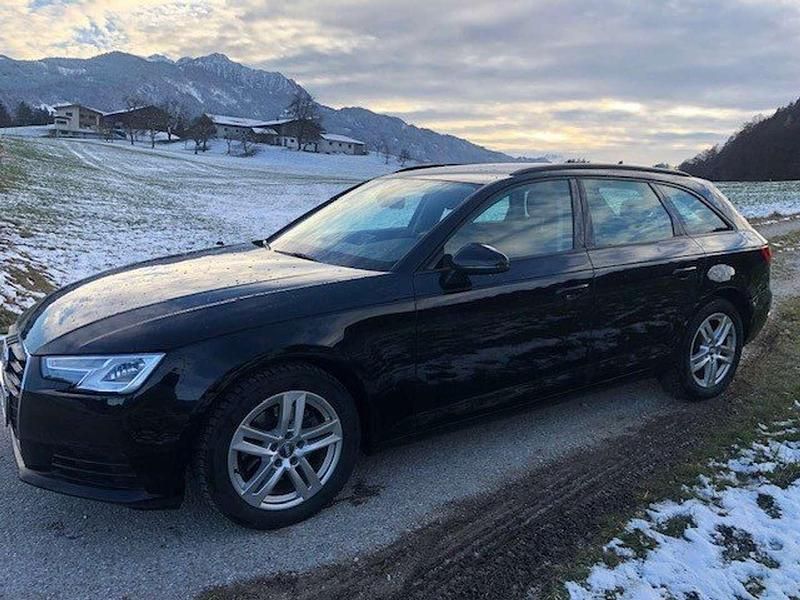 Gebraucht Audi A4 150 PS (110 kW) 2019 Schwarz Kombi
