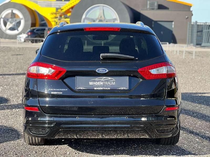 Gebraucht Ford Mondeo Titanium 150 PS (110 kW) 2016 Schwarz Kombi