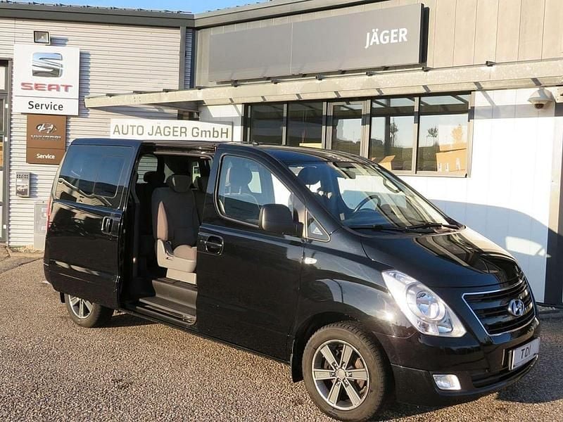 Gebraucht Hyundai H-1 116 PS (85 kW) 2014 Schwarz Van / Kleinbus