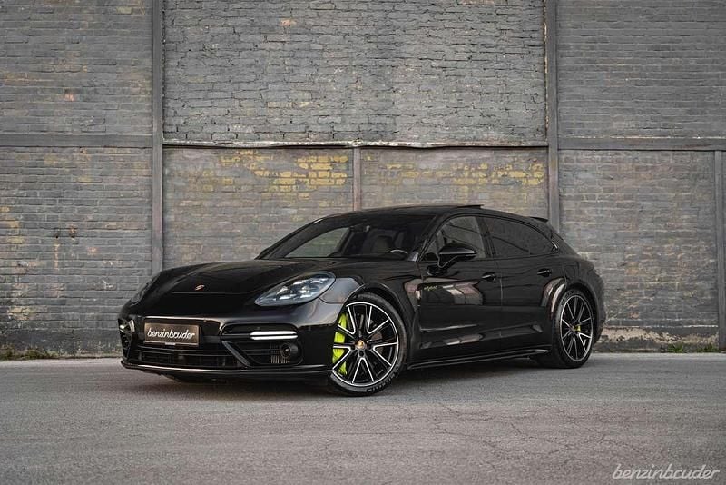 Schwarz Gebraucht 2020 Porsche Panamera Sport Turismo Kombi | € 74.680 - Bild 1/4