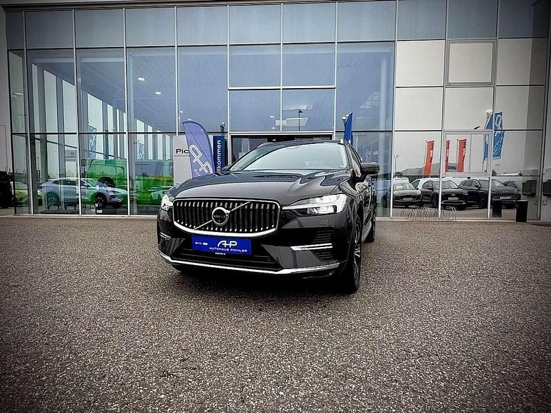 Grau Gebraucht 2021 Volvo XC60 Inscription SUV | € 35.450 (Fairer Preis) - Bild 1/4