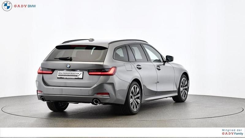 Gebraucht BMW 318 Shadowline 150 PS (110 kW) 2024 Grau Kombi