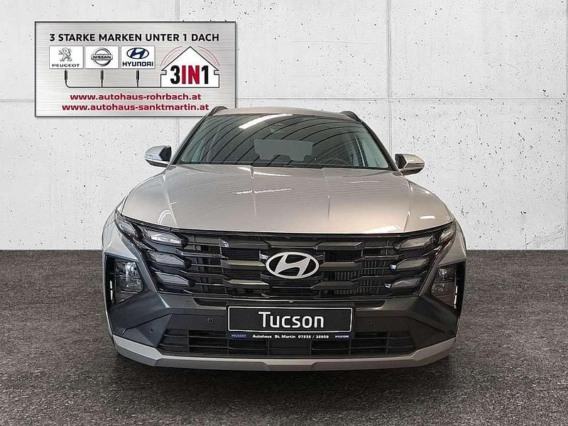 Neu Hyundai Tucson 160 PS (117 kW) 2025 Silber SUV