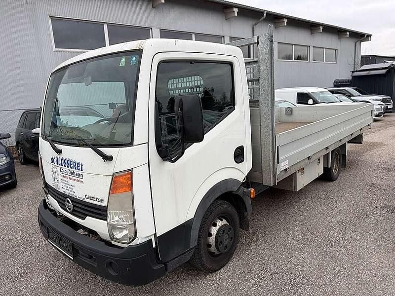 Gebraucht Nissan Cabstar 110 PS (80 kW) 2008 Weiß Abholung