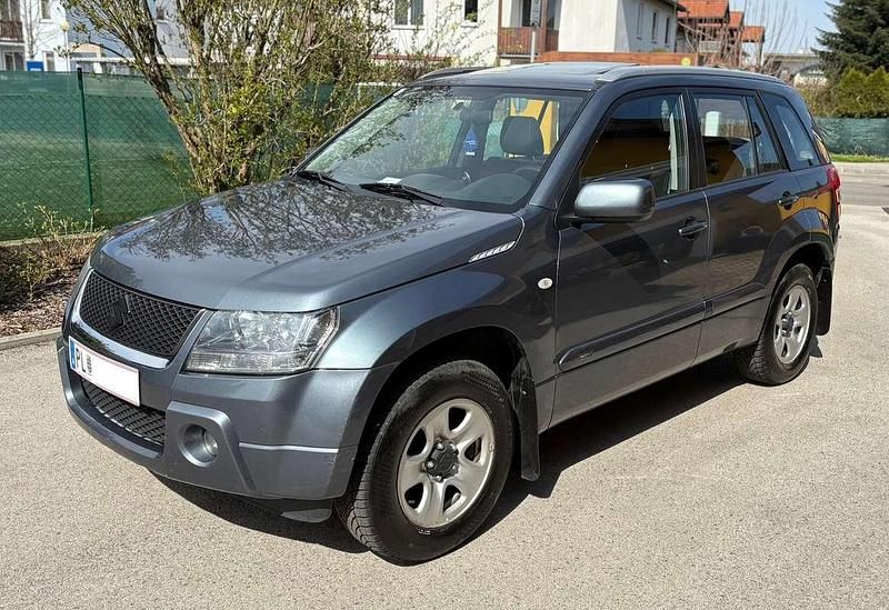 Gebraucht 2009 Suzuki Grand Vitara SUV | € 14.900 (Teuer) - Bild 1/4