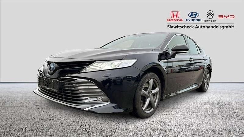 Schwarz Gebraucht 2020 Toyota Camry Lounge Limousine | € 28.990 - Bild 1/4