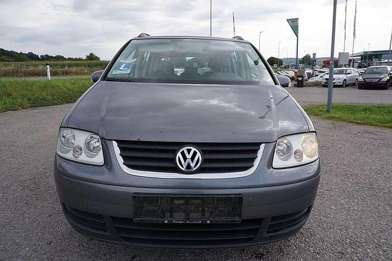 Grau Gebraucht 2006 VW Touran Family Van / Kleinbus | € 1.000 (Guter Preis) - Bild 1/4