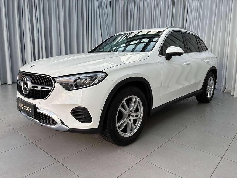 Gebraucht Mercedes GLC220 197 PS (144 kW) 2025 Weiß SUV