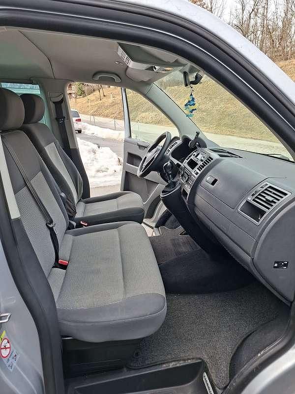 Gebraucht VW T5 Comfortline 140 PS (102 kW) 2012 Silber Van