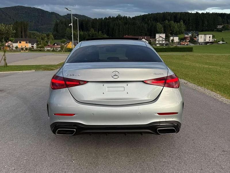 Gebraucht Mercedes C220 AMG 197 PS (144 kW) 2024 Silber Limousine