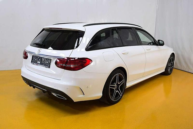 Gebraucht Mercedes C200 AMG line 160 PS (117 kW) 2019 Weiß Kombi