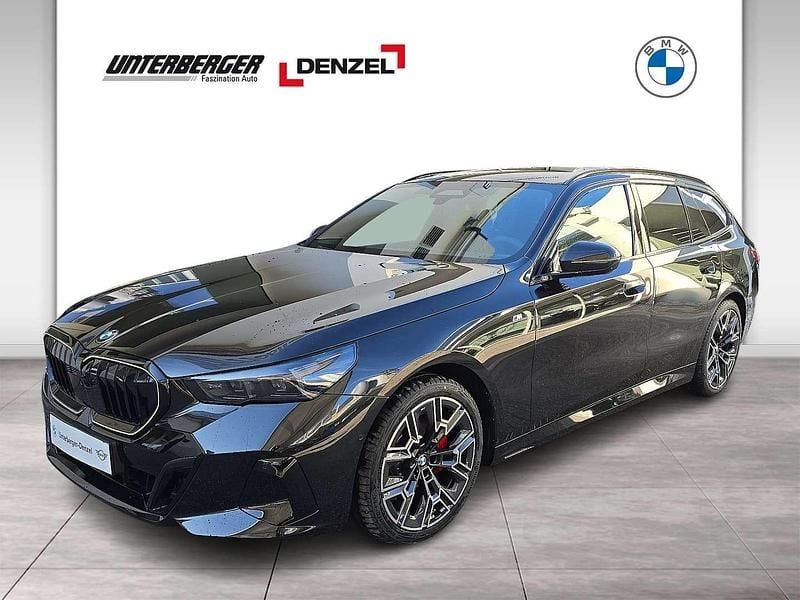 Gebraucht BMW 520 M Sport 197 PS (144 kW) 2025 Schwarz Kombi