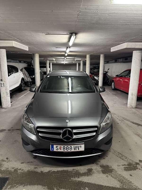 Gebraucht 2013 Mercedes A180 Limousine | € 11.990 (Superpreis) - Bild 1/4