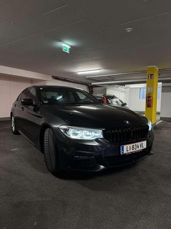 Gebraucht BMW 530 Comfort Edition 265 PS (194 kW) 2018 Grau Limousine