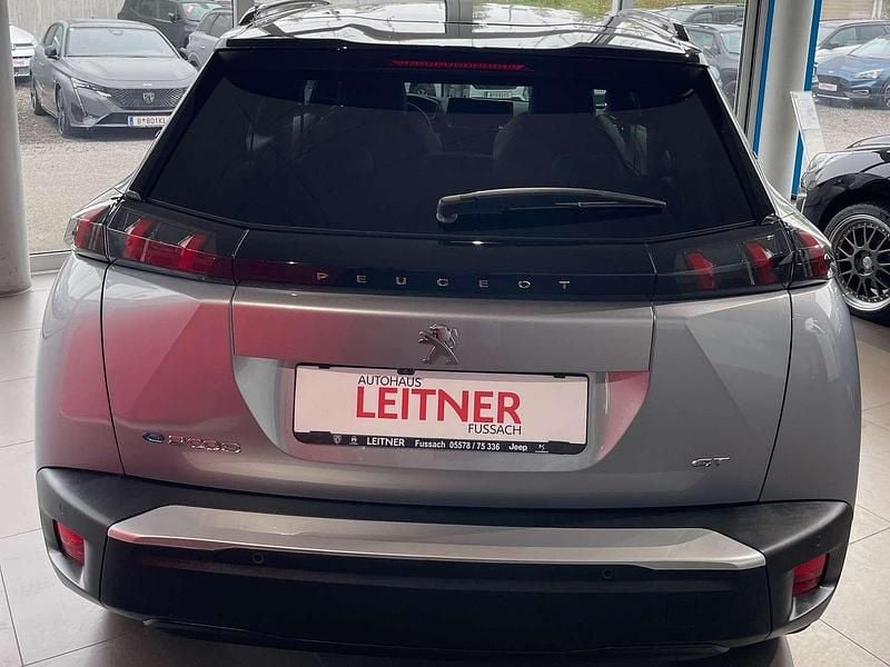 Gebraucht Peugeot e-2008 GT 100 kW (136 PS) 2023 Grau SUV
