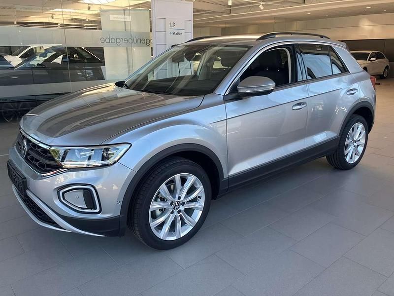 Silber metallic Gebraucht 2025 VW T-Roc SUV | € 30.900 (Etwas zu teuer) - Bild 1/4