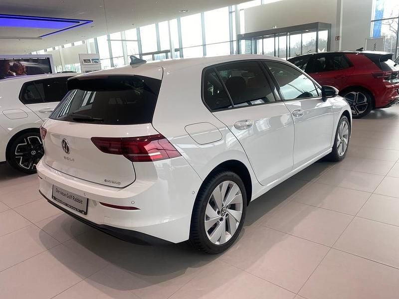 Neu VW Golf VIII 204 PS (150 kW) 2025 Weiss  normal