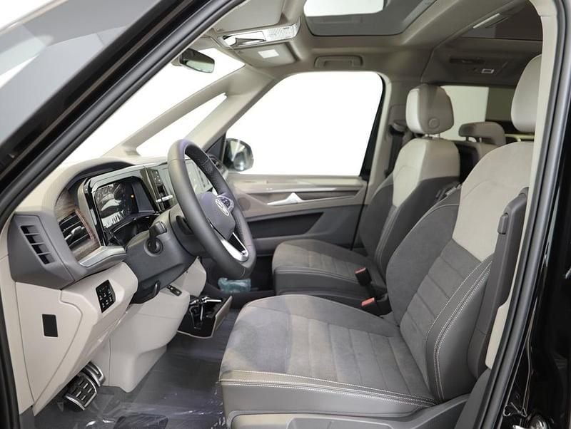 Neu VW Multivan Style 245 PS (180 kW) 2025 Schwarz  metallicperleffektno Van