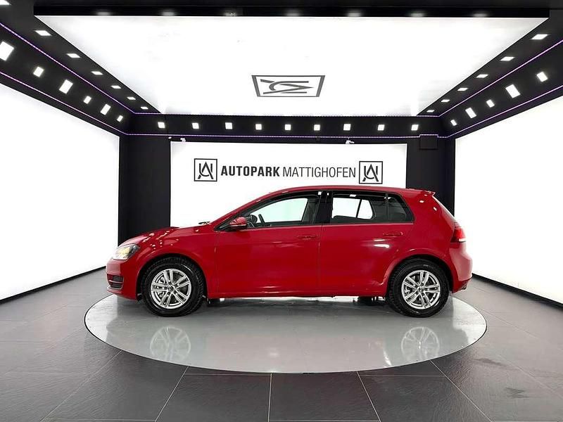 Gebraucht VW Golf VII 105 PS (77 kW) 2013 Rot Kleinwagen