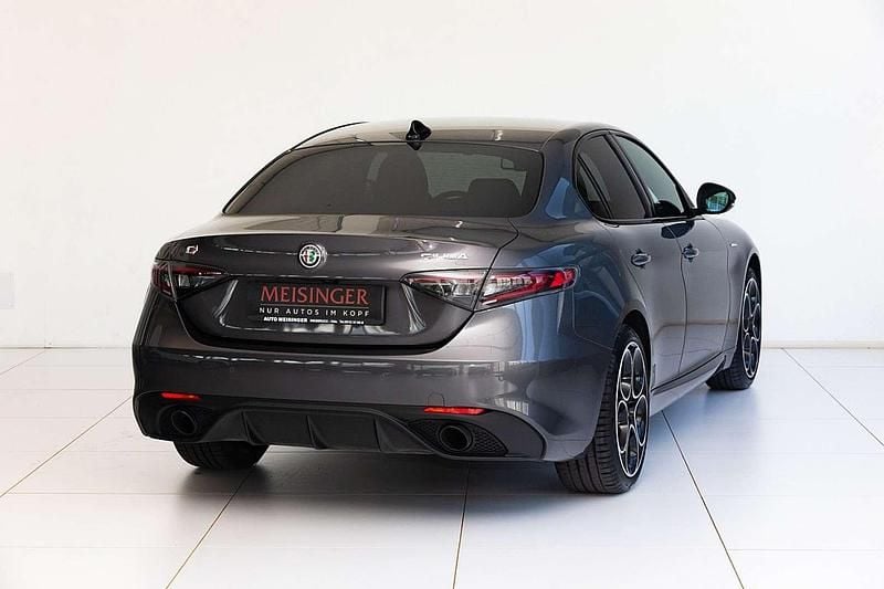 Gebraucht Alfa Romeo Giulia Veloce 280 PS (205 kW) 2025 Silber Limousine