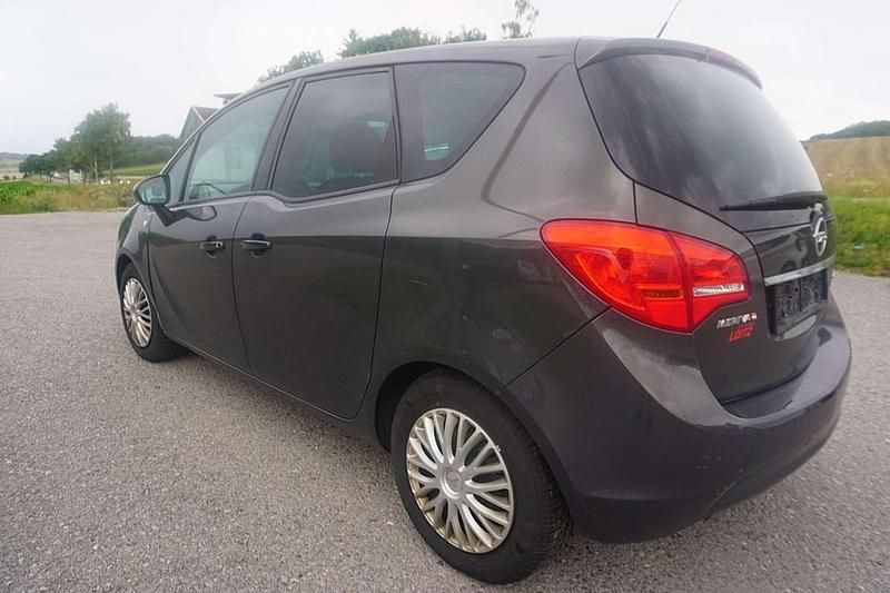 Gebraucht Opel Meriva Edition 120 PS (88 kW) 2015 Grau Van / Kleinbus