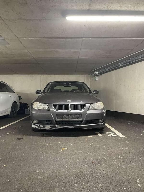 Gebraucht BMW 320 163 PS (119 kW) 2005 Grau Limousine