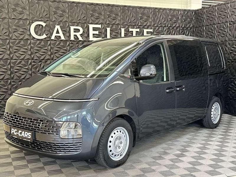 Grau Gebraucht 2022 Hyundai Staria Van / Kleinbus | € 49.990 (Fairer Preis) - Bild 1/4