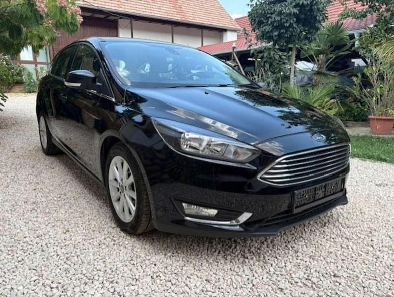 Gebraucht Ford Focus Titanium 150 PS (110 kW) 2016 Schwarz Limousine