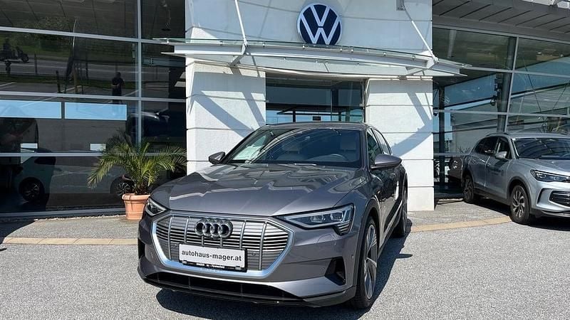 Gebraucht Audi e-tron Sportback Business 158 kW (215 PS) 2022 Mittelgrau  metallic SUV