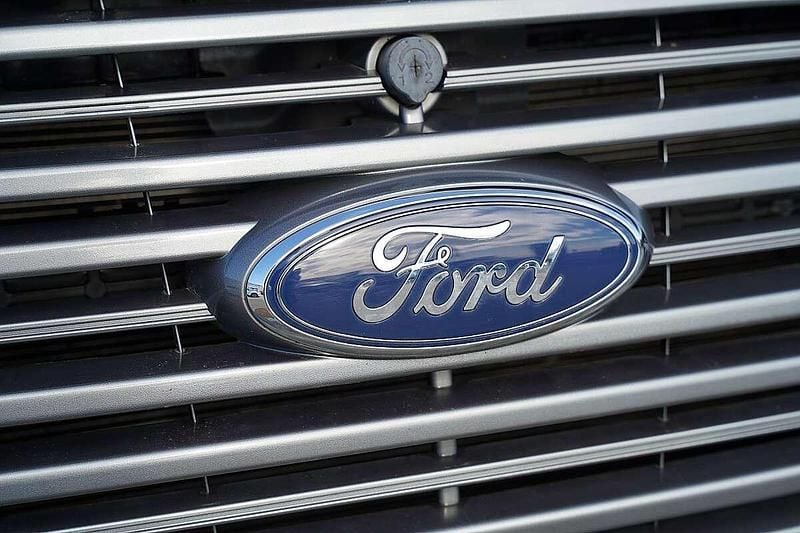 Gebraucht Ford Transit Trend 170 PS (125 kW) 2020 Silber Van