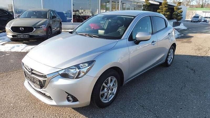 Silber Gebraucht 2016 Mazda 2 Limousine | € 10.850 (Fairer Preis) - Bild 1/4