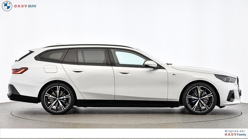 Gebraucht BMW 530e M Sport 190 PS (139 kW) 2024 Weiß Kombi