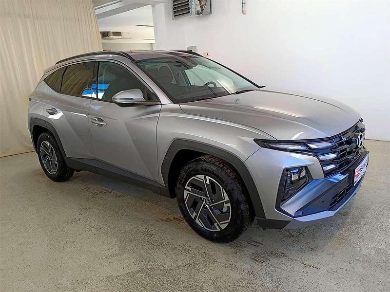 Neu Hyundai Tucson 160 PS (117 kW) 2025 Silber SUV