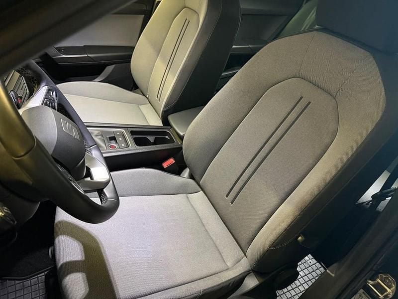 Gebraucht Seat Leon 110 PS (80 kW) 2024 Dunkelgrau  metallicperleffekt Limousine