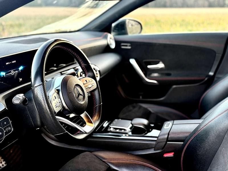 Gebraucht Mercedes CLA250 Shooting Brake 224 PS (164 kW) 2020 Schwarz Kombi