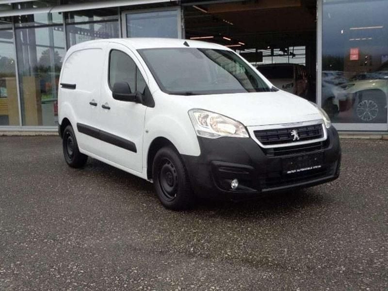 Gebraucht Peugeot Partner Premium 99 PS (72 kW) 2018 Weiß Van / Kleinbus