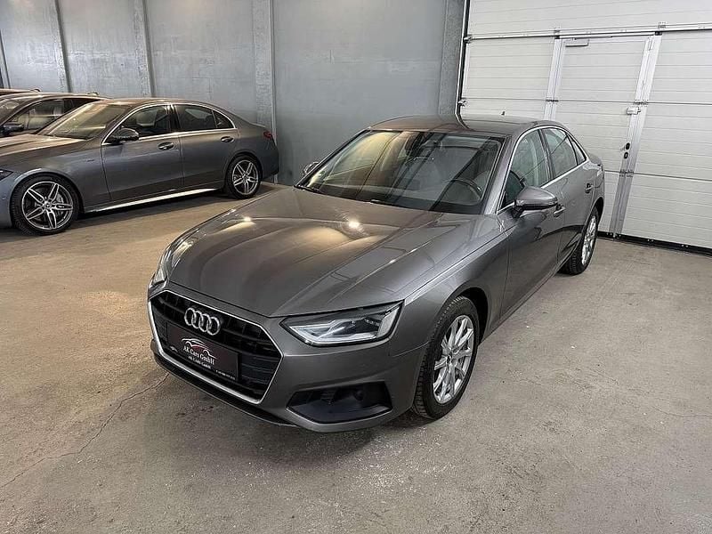Gebraucht Audi A4 163 PS (119 kW) 2020 Grau Limousine